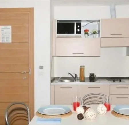 Apartament In 21437 *